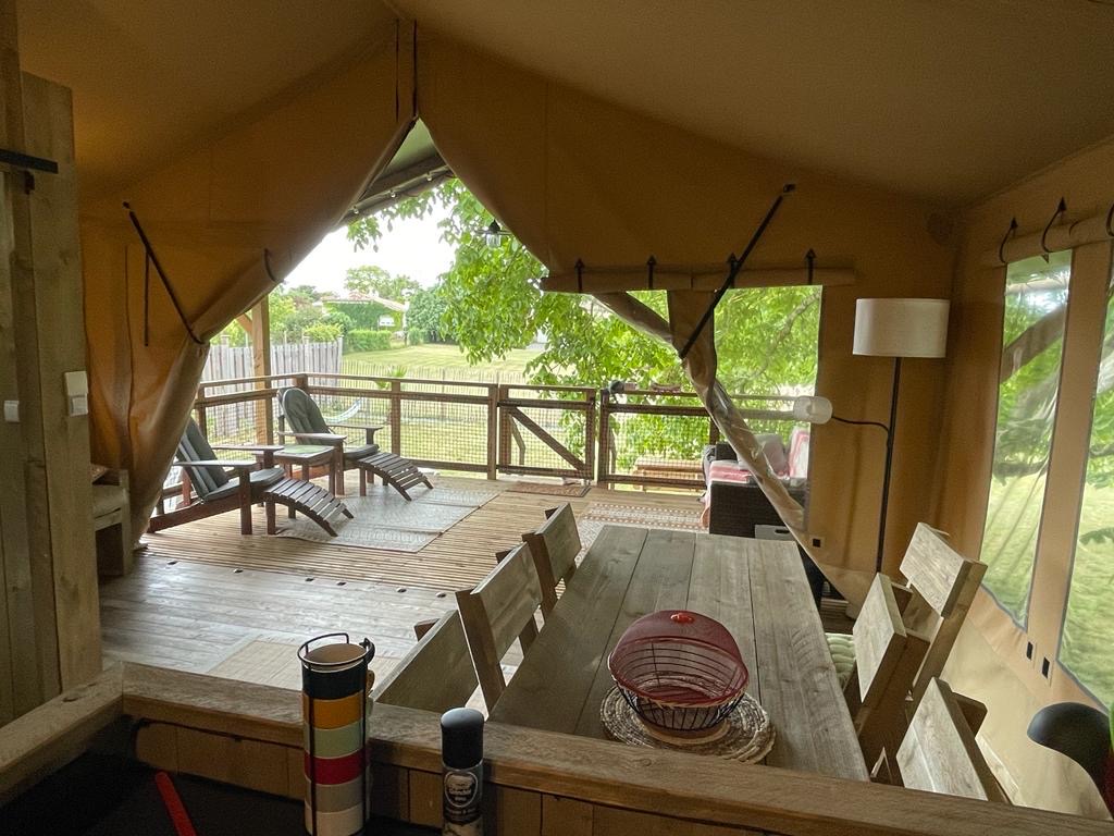 d73717eb 989d 425a a613 fd3aa74d0e51