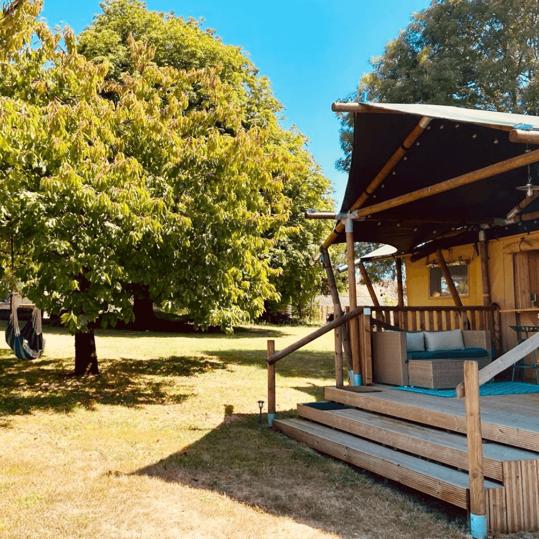 Lodge dans parc arboré